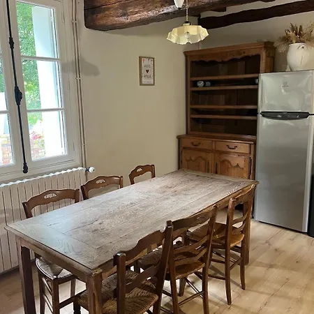Charmful Family House 5 Min From The Semesterbostad